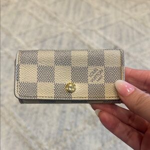 Louis Vuitton Beige and Gray Checkered Key Holder